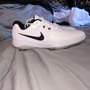 Nike Golf shoes men’s 10.5 NEW
